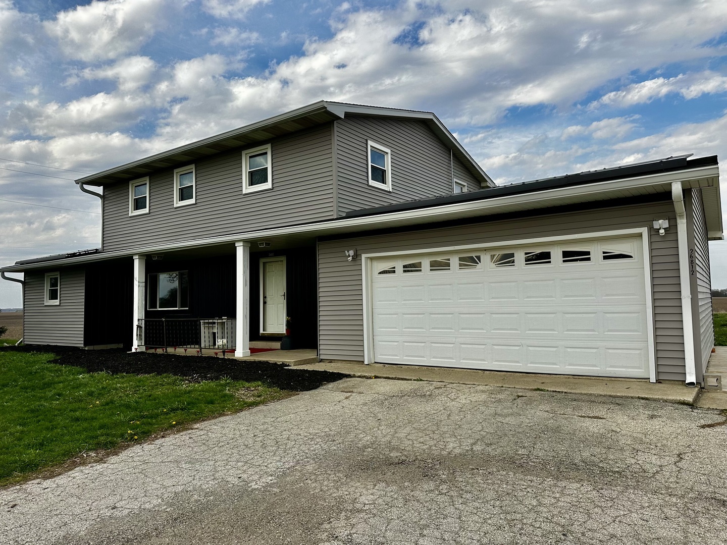 Property Photo: 26812 US 150 Highway IL 61752