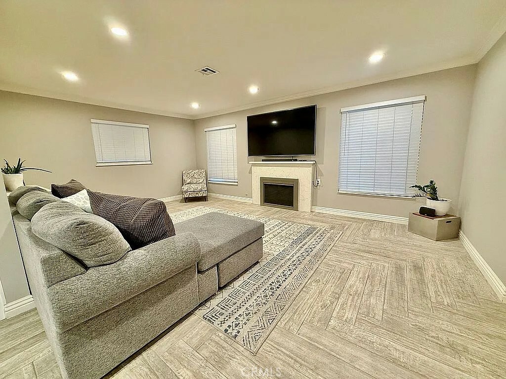 Property Photo: 642 W Wilson Street CA 92627