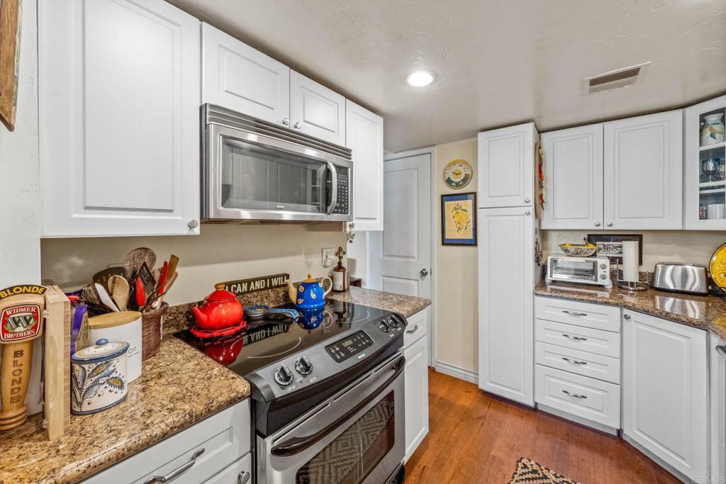 Property Photo: 2564 Navarra Drive 113 CA 92009
