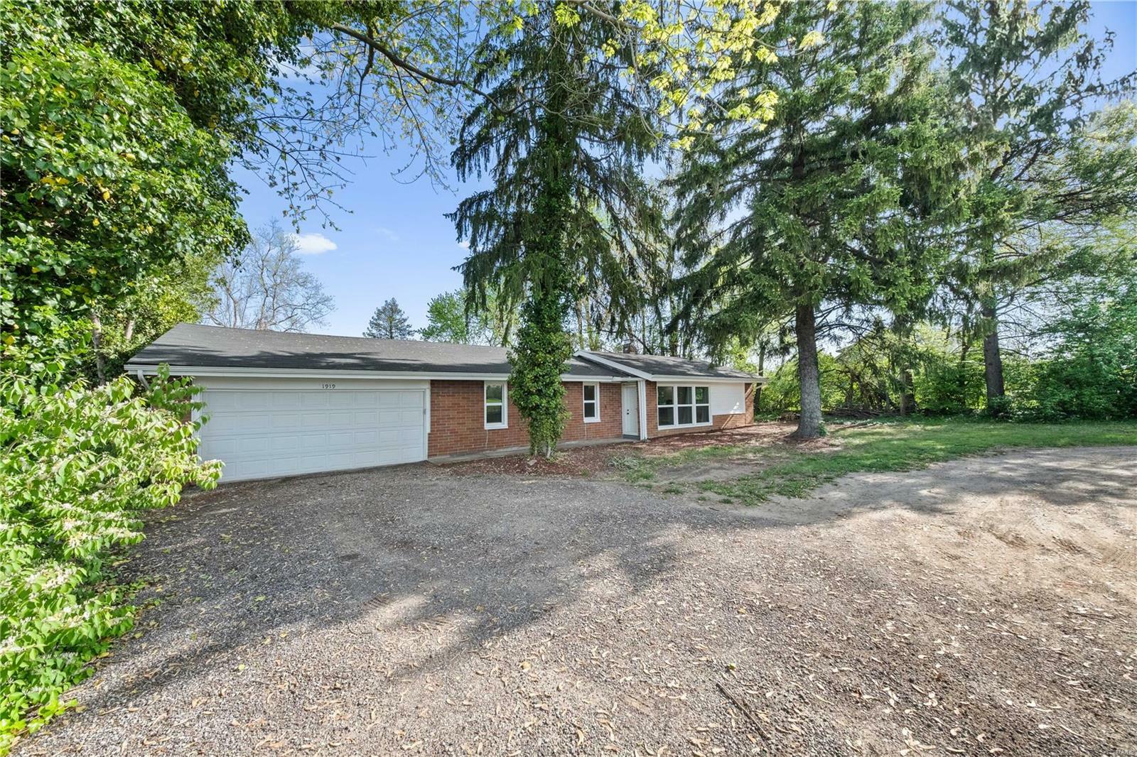 Property Photo: 1919 Parker Road MO 63138