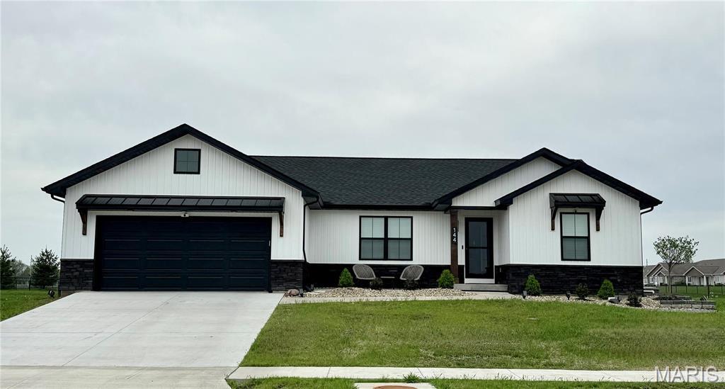 Property Photo:  144 Bay Meadow Circle  IL 62067 