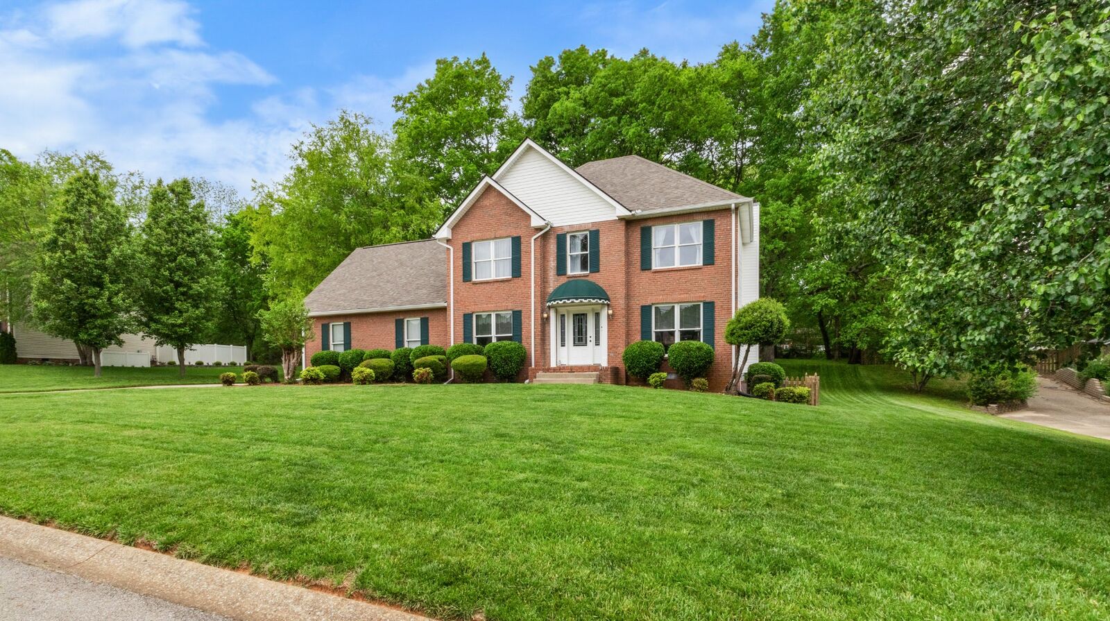 Property Photo: 1820 Springs Inn Rd TN 37043