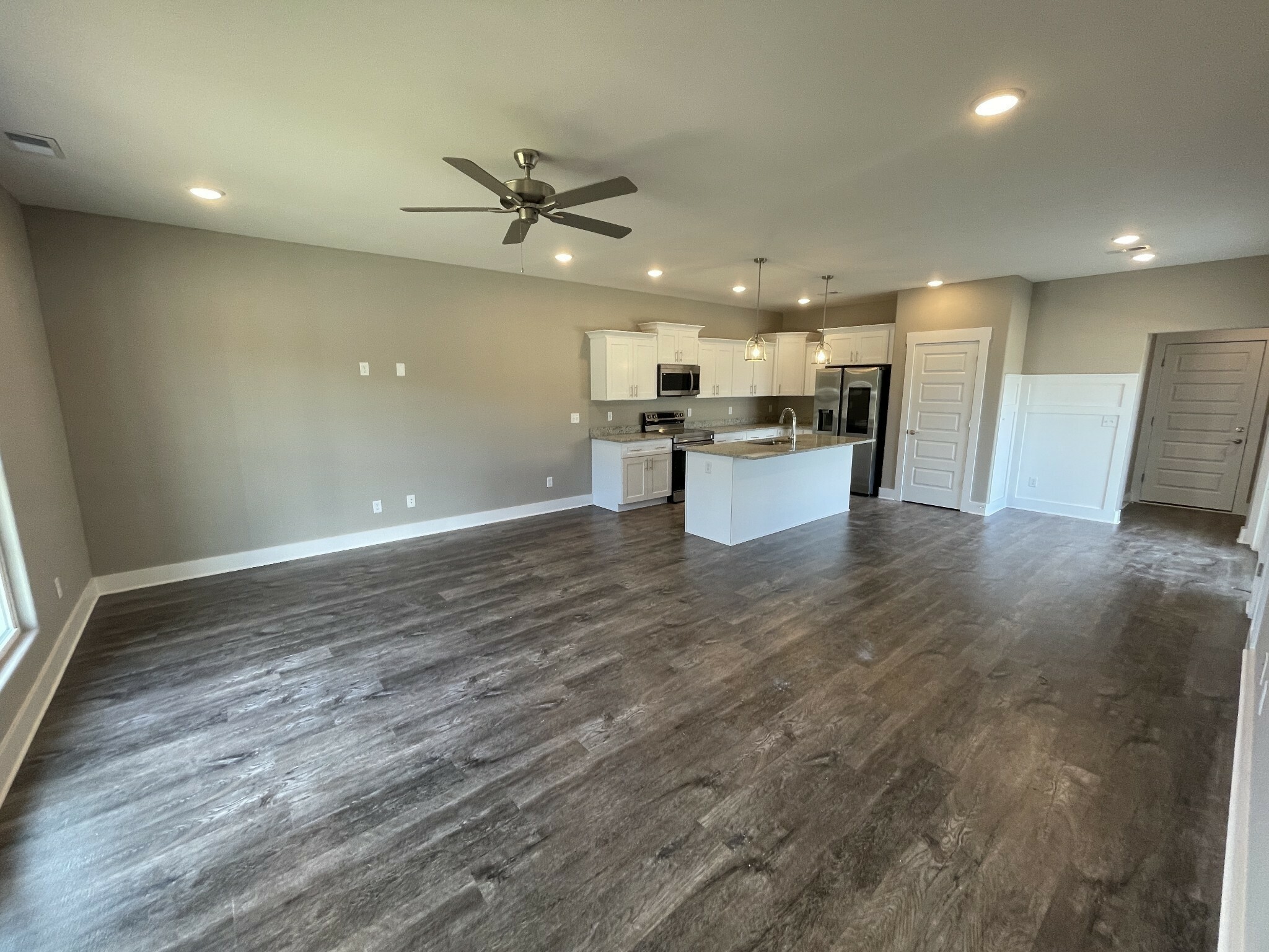 Property Photo: 2166 Barringer Ln TN 37128