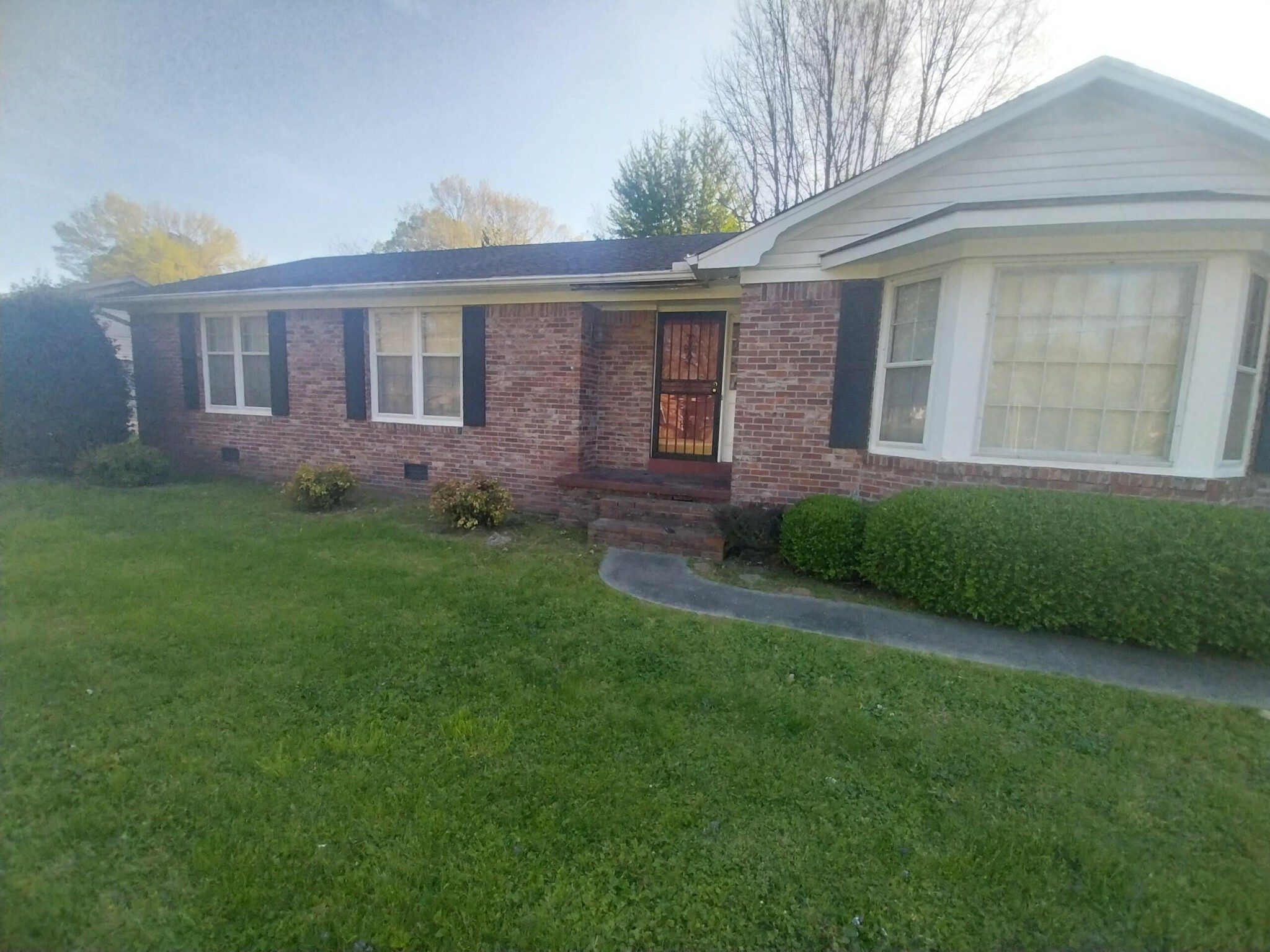147 Chickering Rd  Jackson TN 38305 photo