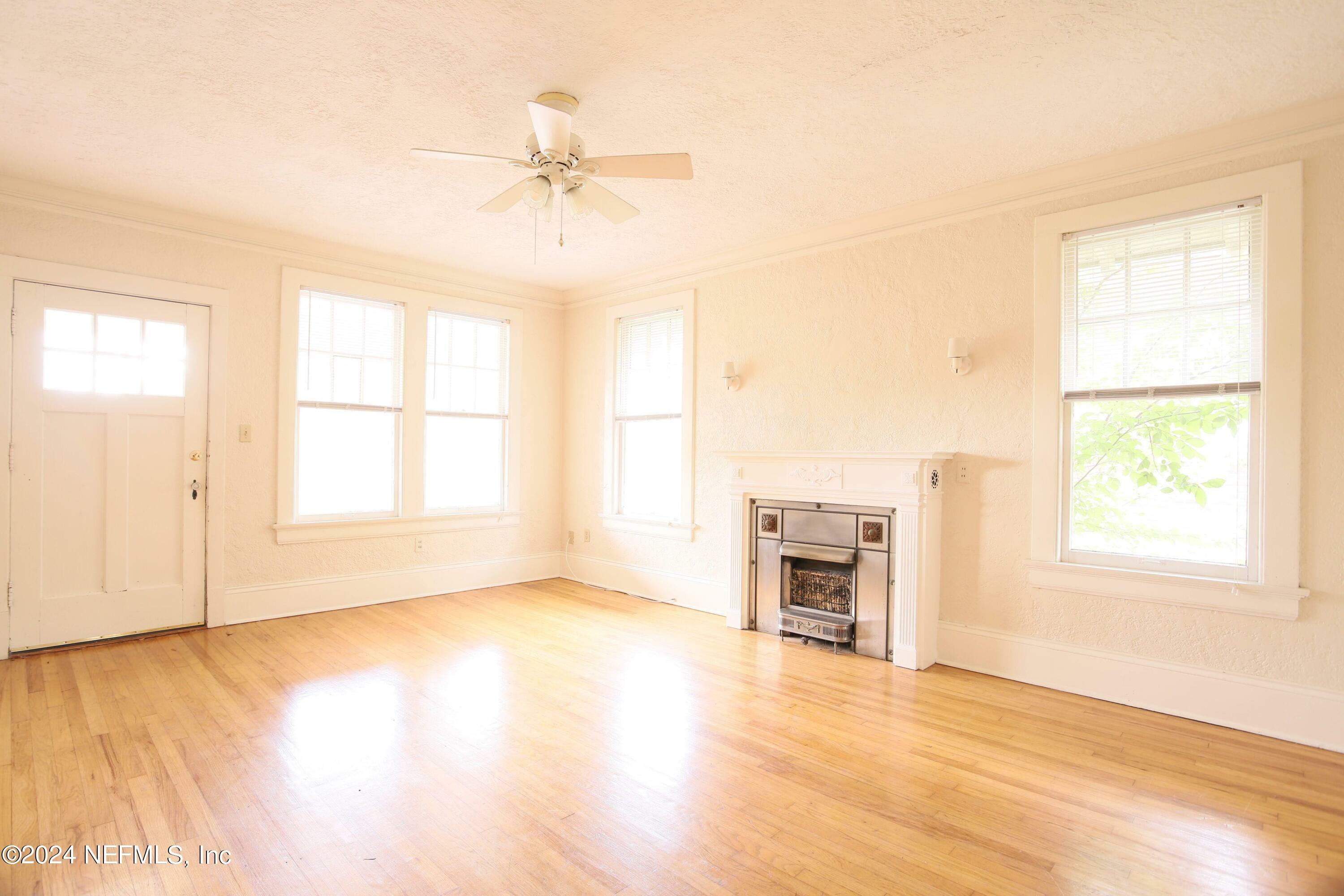 Property Photo: 2731 Herschel Street FL 32205