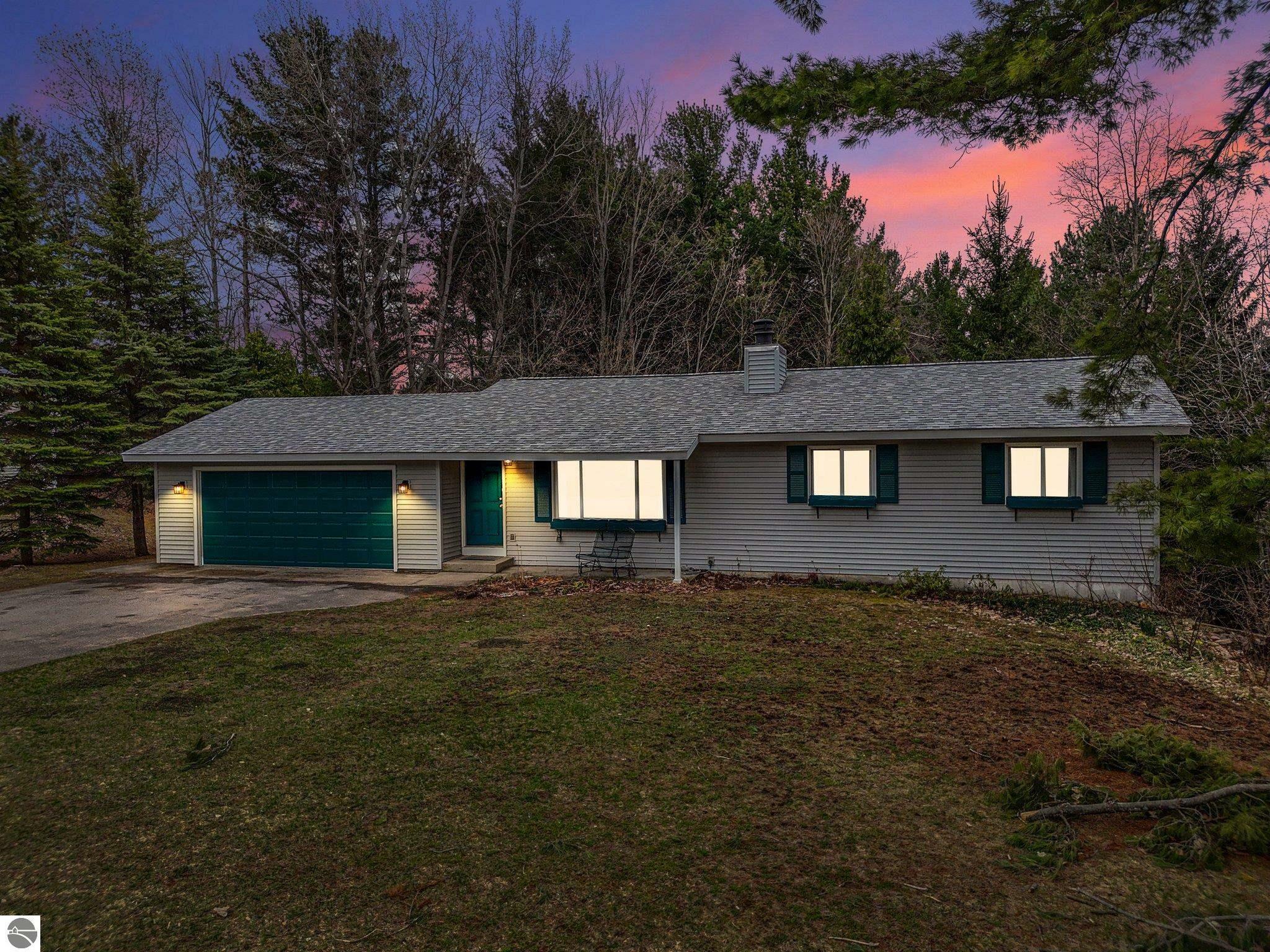 Property Photo:  4351 Hearthside Drive  MI 49684 