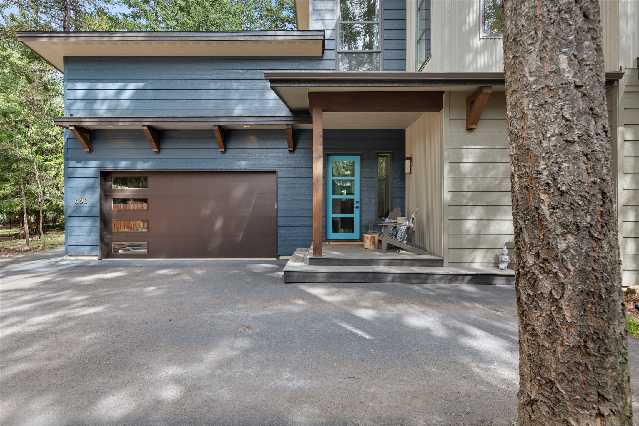 Property Photo: 608 Pine Place MT 59937