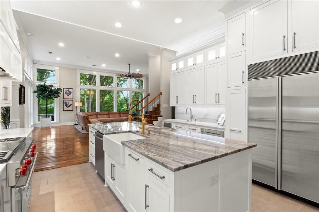 Property Photo: 432 Victorian Drive TX 75165
