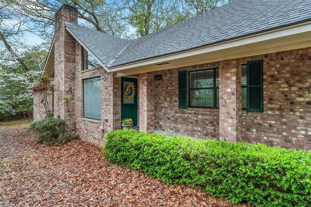 Property Photo:  411 Raton Pass  TX 75765 