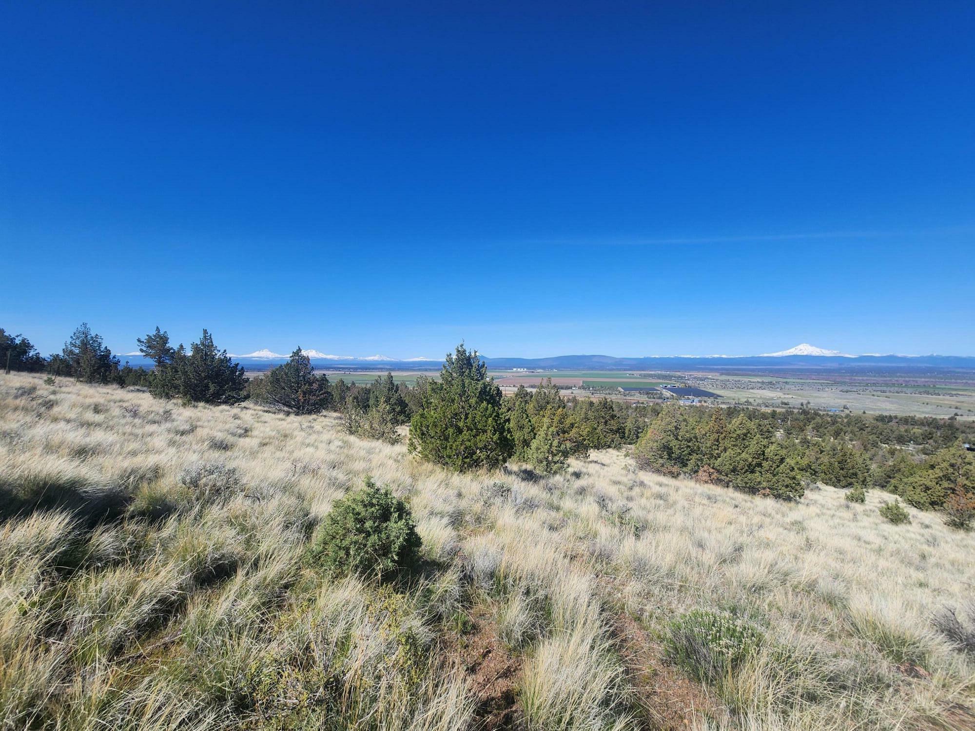 Property Photo:  2100 SW Mintken Lane  OR 97734 