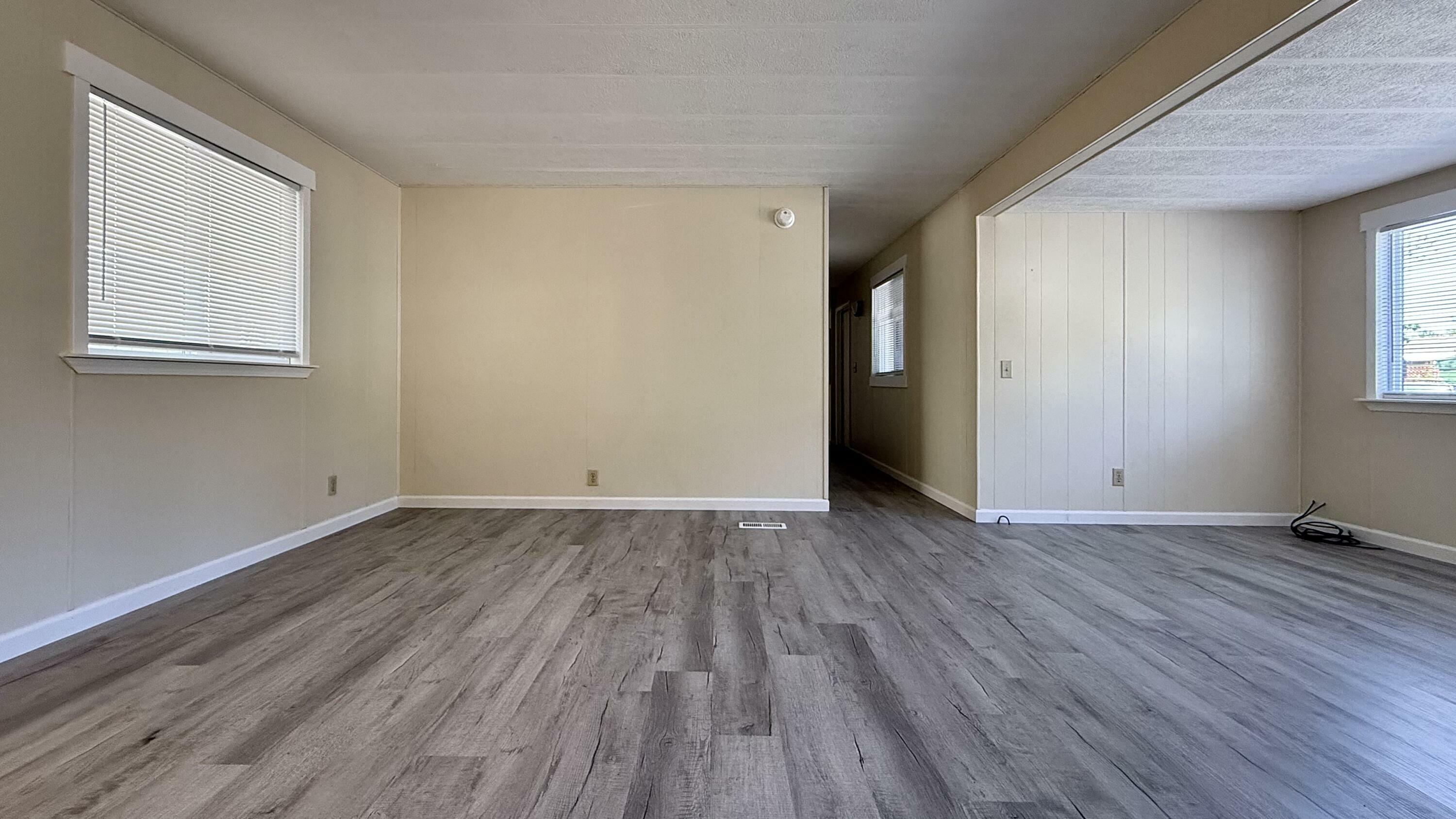 Property Photo: 7 Brophy Way Unit 31 OR 97539
