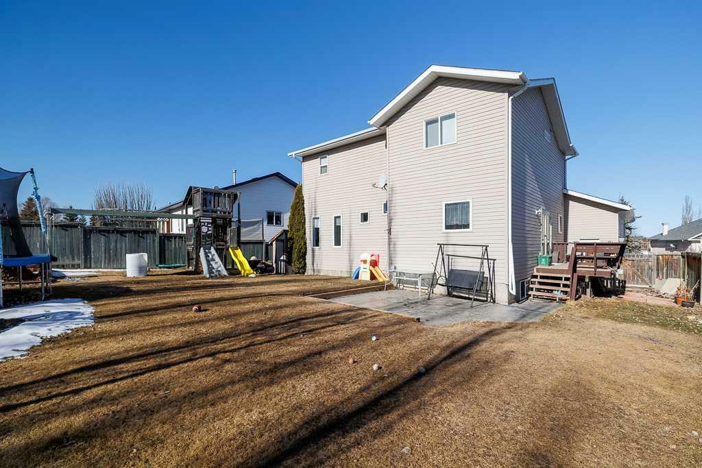 Property Photo: 65 Fern Glade Crescent AB T4S 1Z5