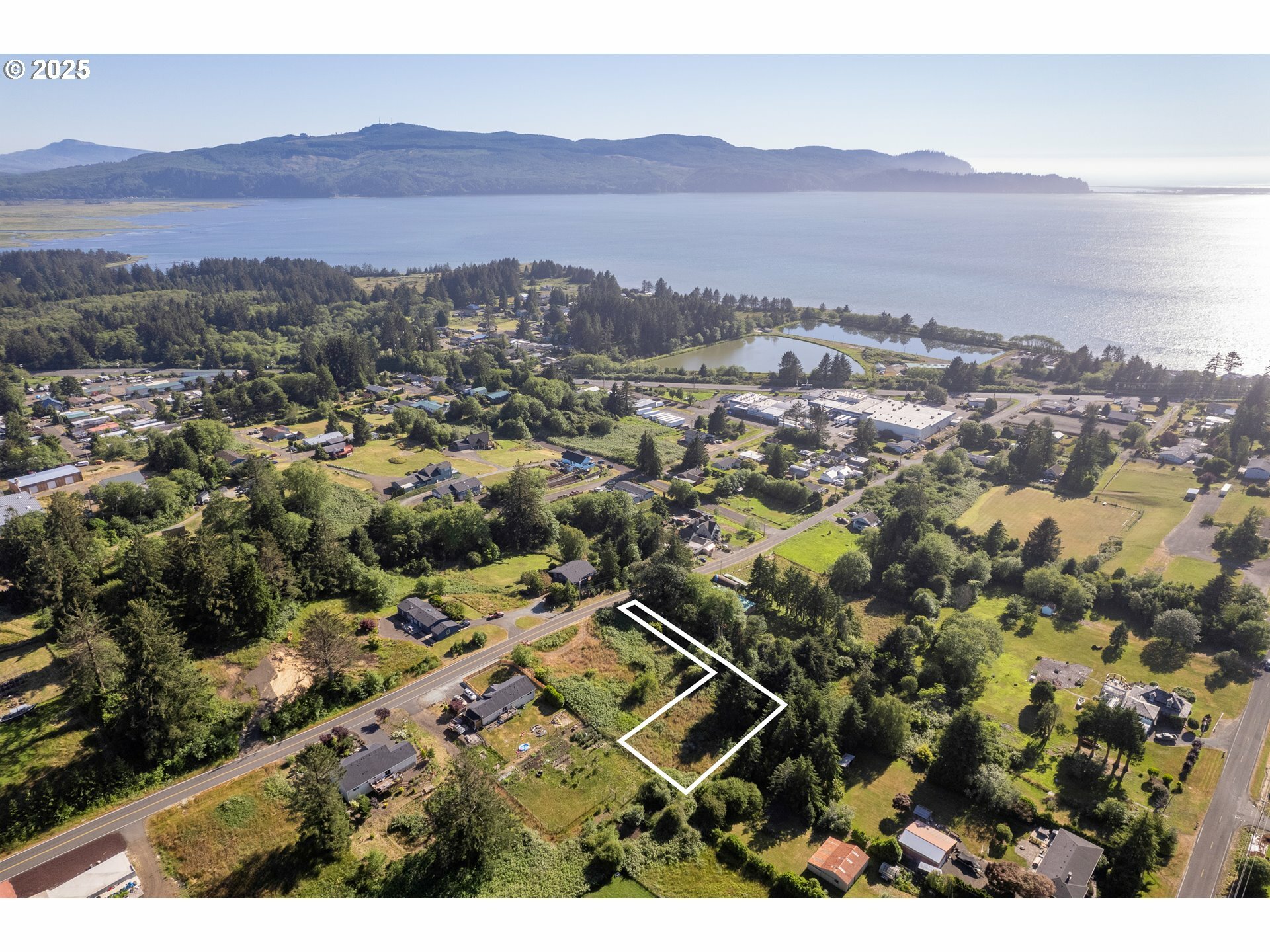 Property Photo: McCoy Ave 801 OR 97107