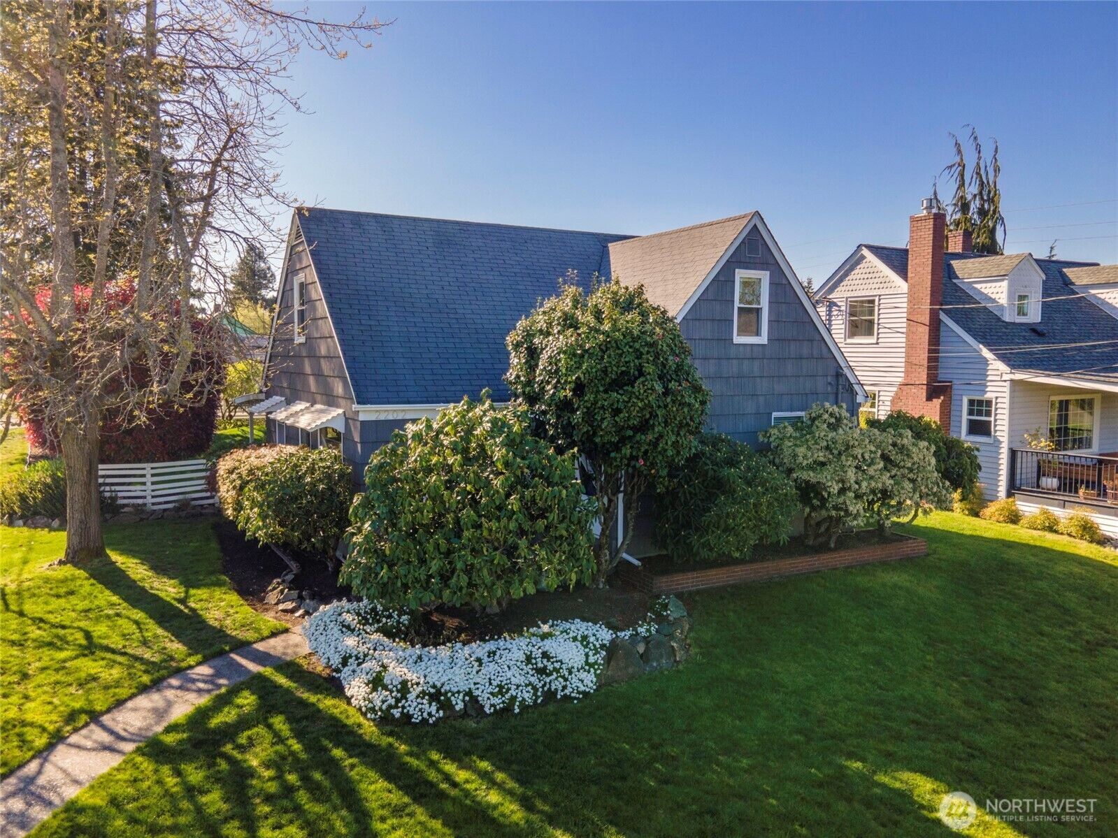 Property Photo:  2202 N Mason Avenue  WA 98406 
