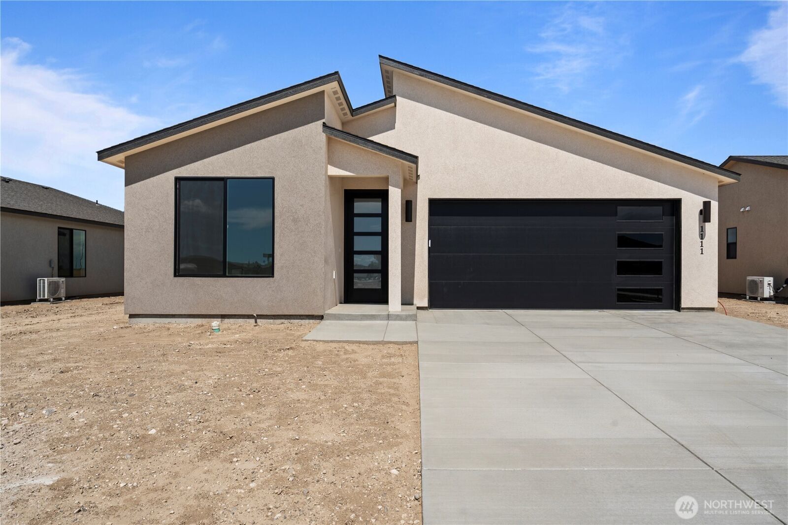 Property Photo:  1111 E Mt Hood Street  WA 99344 