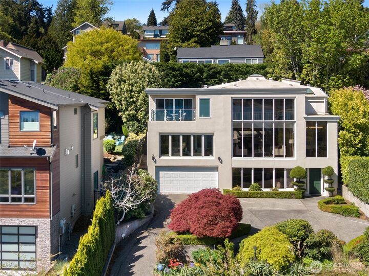 Property Photo:  1521  36th Avenue S  WA 98144 