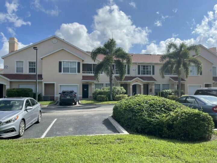 2560 57th Circle  Vero Beach FL 32966 photo