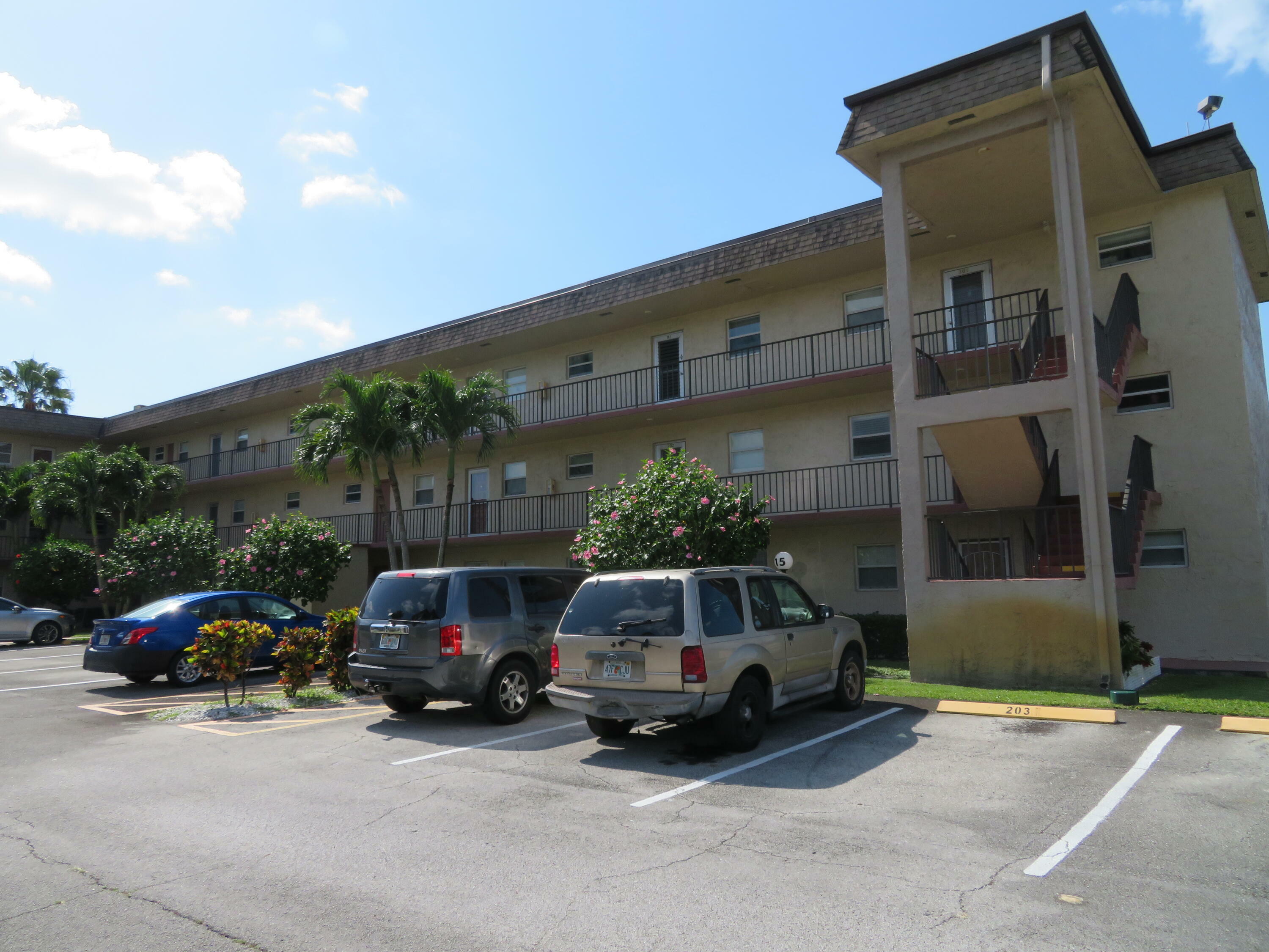 Property Photo: 701 Lori Drive 103 FL 33461