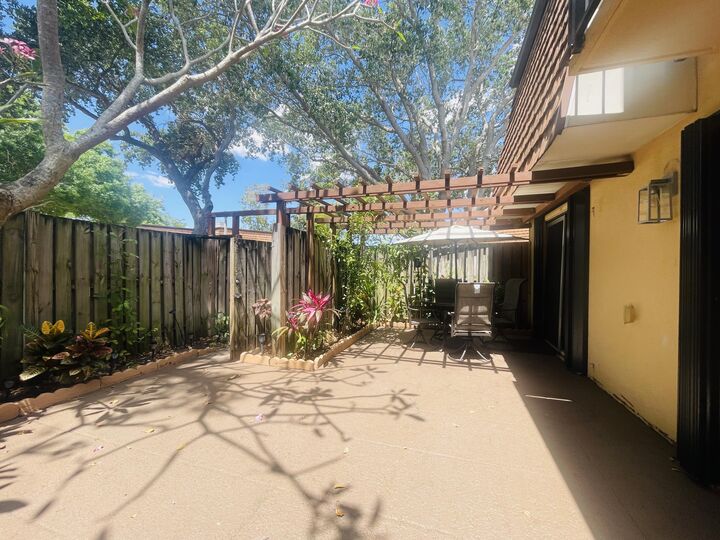Property Photo: 3022 30th Lane FL 33463