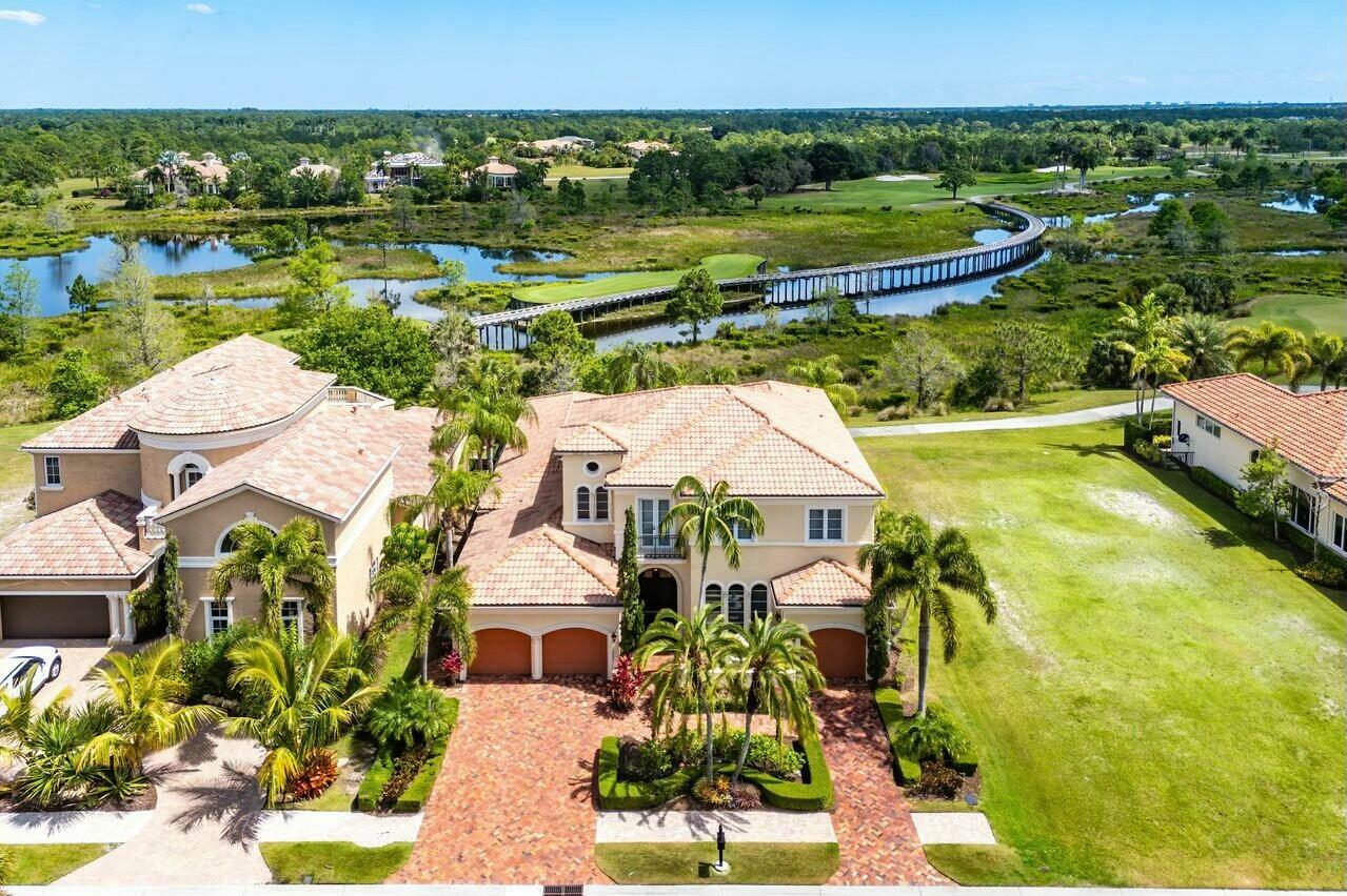 Property Photo: 190 SE Bella Strano FL 34986