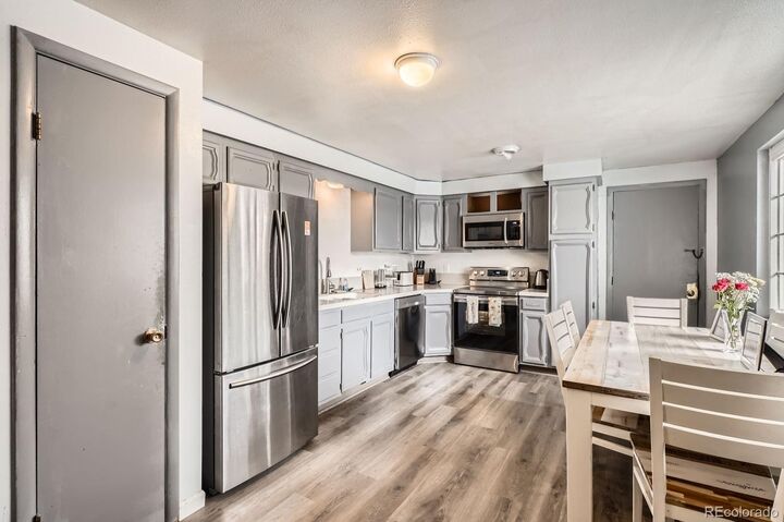 Property Photo: 147 Dawson Place CO 80504