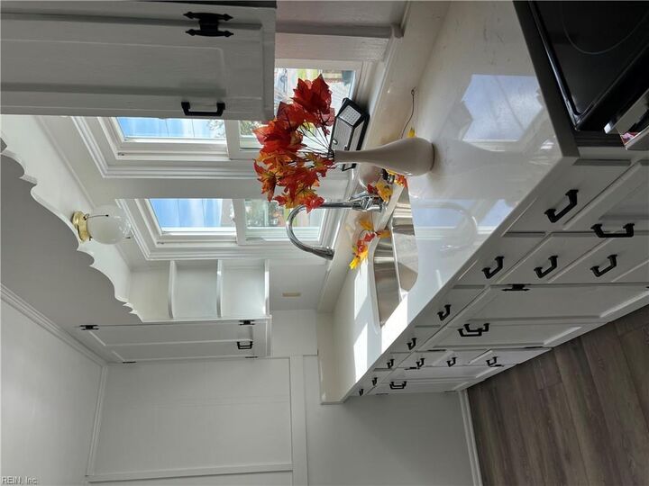 Property Photo: 101 Dahlgren Ave VA 23702