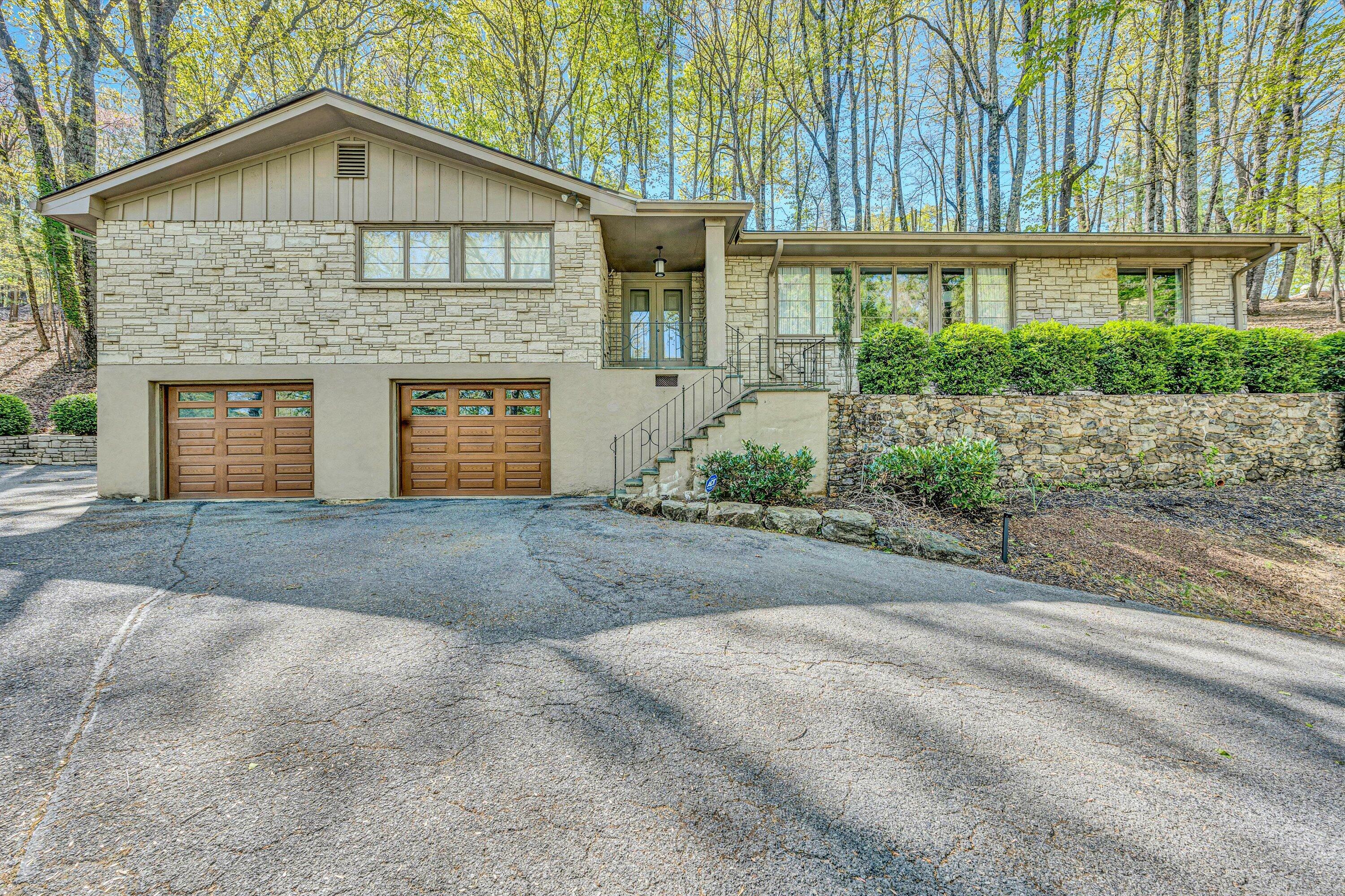 Property Photo: 3421 Exeter St SW VA 24014
