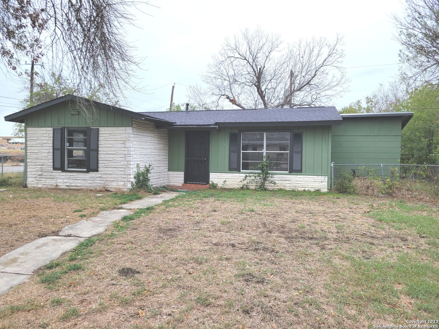Property Photo: 302 Zabra TX 78227