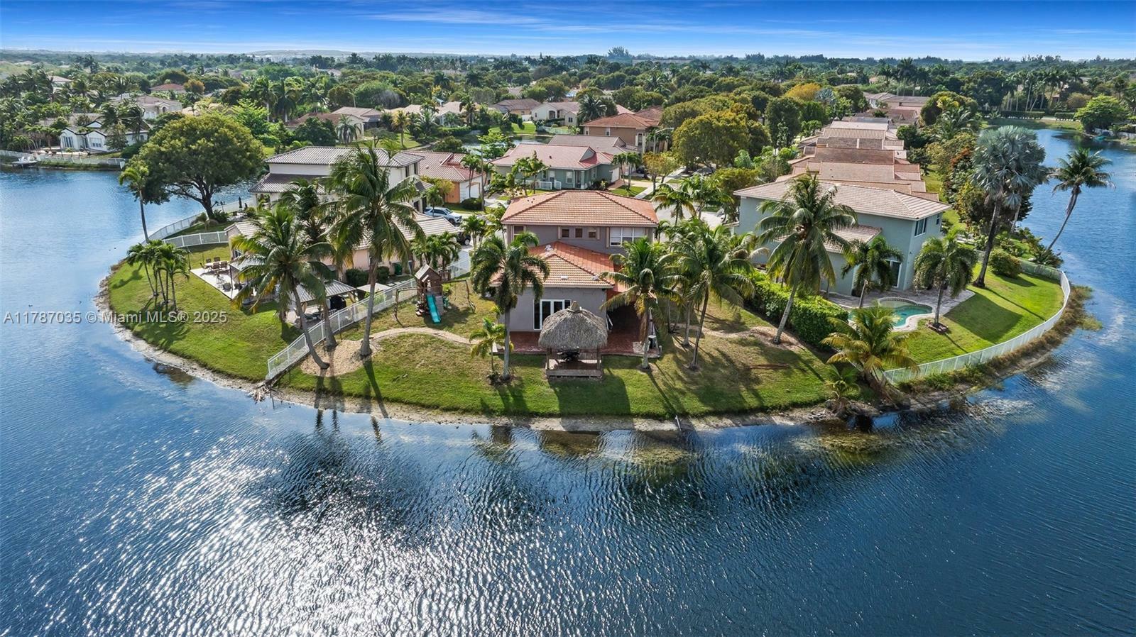 Property Photo: 2202 SW 132nd Ave FL 33027