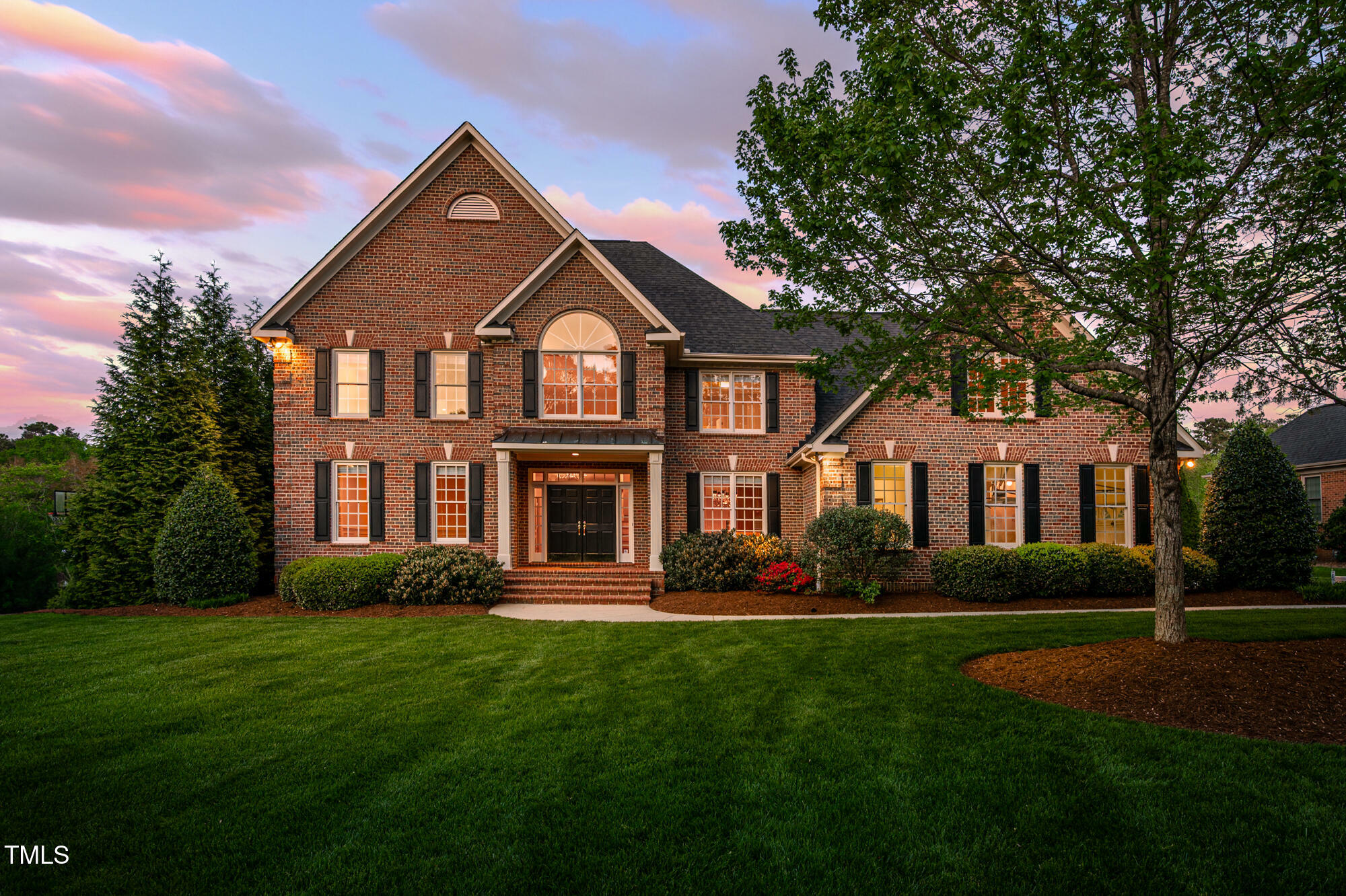 Property Photo: 10 Twinleaf Place NC 27705
