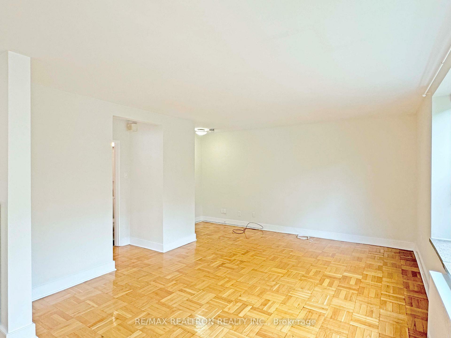 Property Photo:  1545 Bathurst Street 110  ON M5P 3H6 