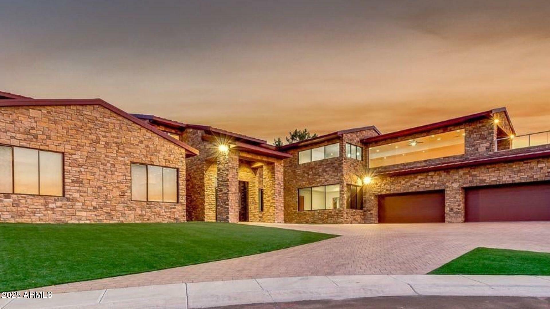 Property Photo:  15217 N 15th Drive  AZ 85023 
