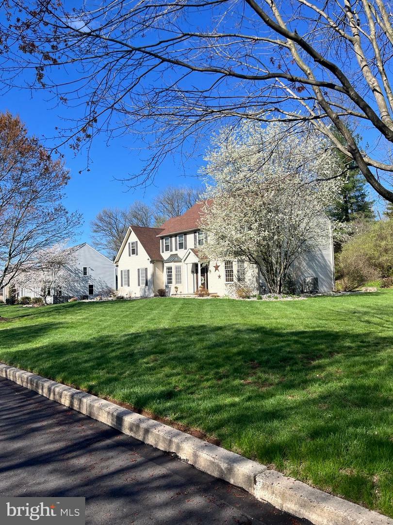 Property Photo: 608 Covered Bridge Lane PA 18901
