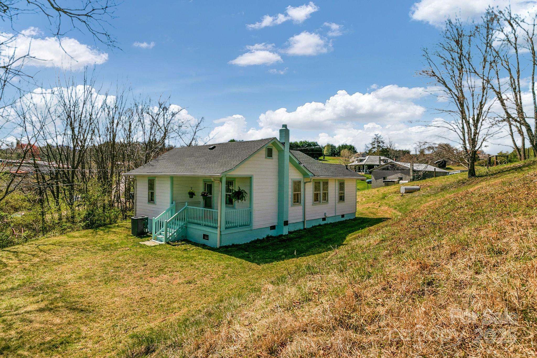 Property Photo: 122 Old Nc 63 Highway NC 28748