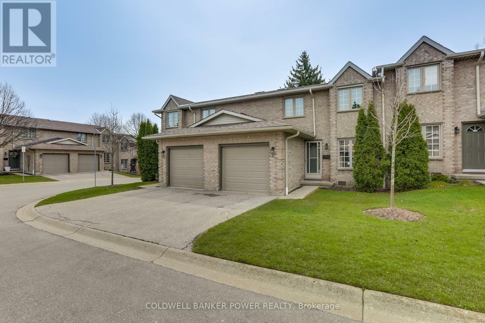 Property Photo: 340 Ambleside Drive 11 ON N6G 4Y5