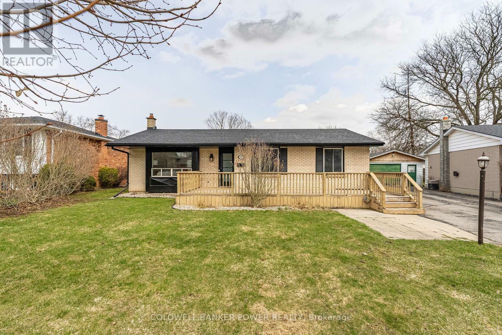 Property Photo: 107 Tweed Crescent ON N5X 1Z5