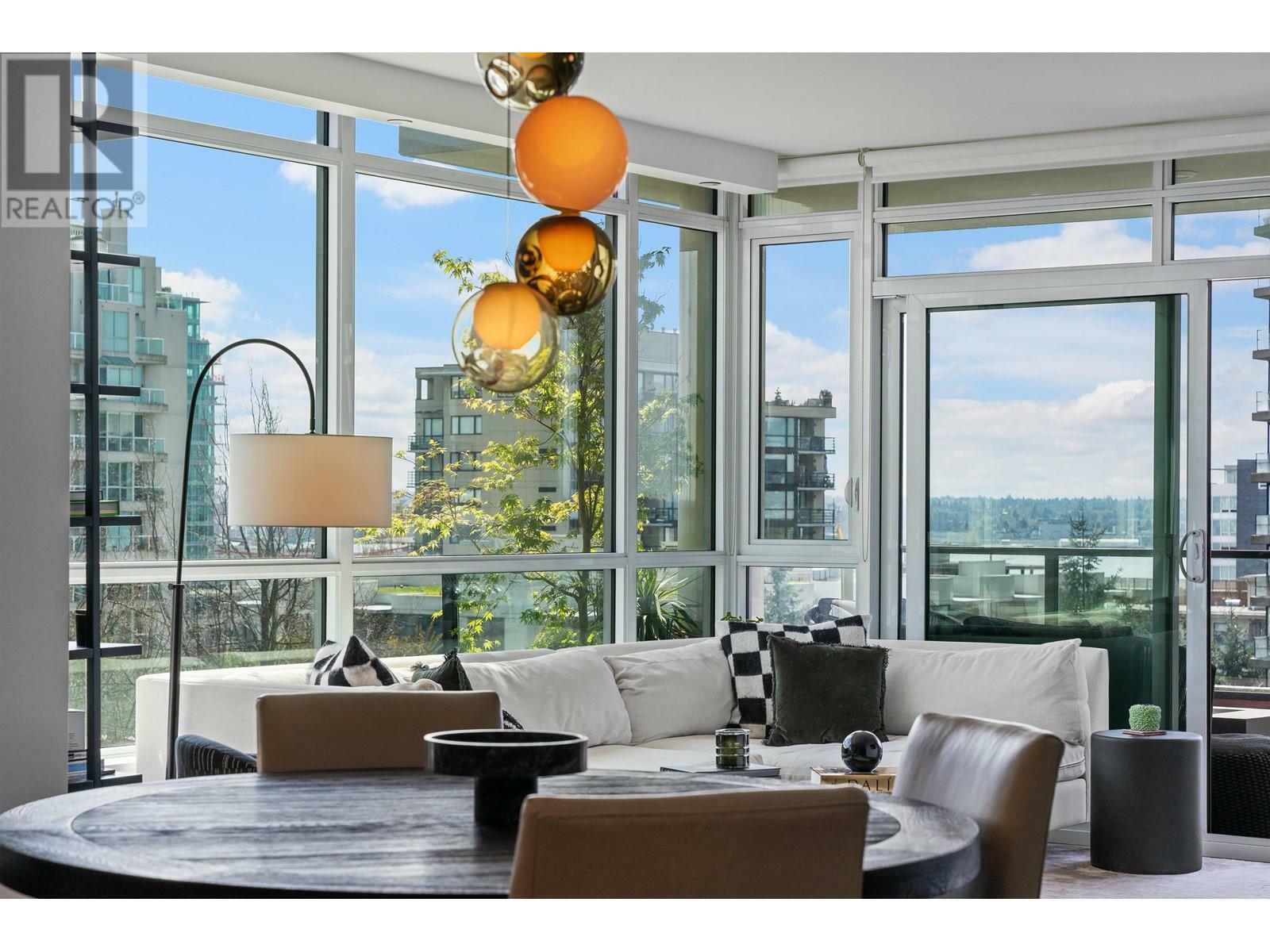 Property Photo: 177 West 3rd Street 404 BC V7M 0G5