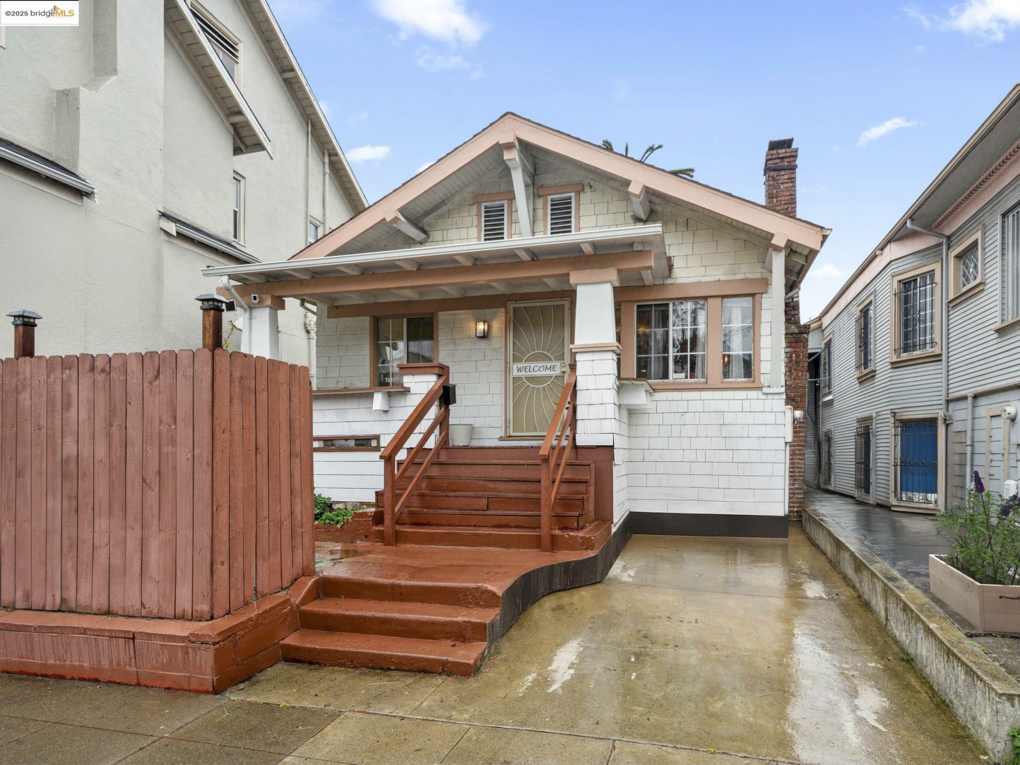 Property Photo: 340 Foothill Blvd CA 94606