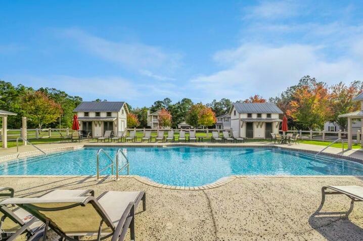 Property Photo: 142 N Marsh Landing FL 32439