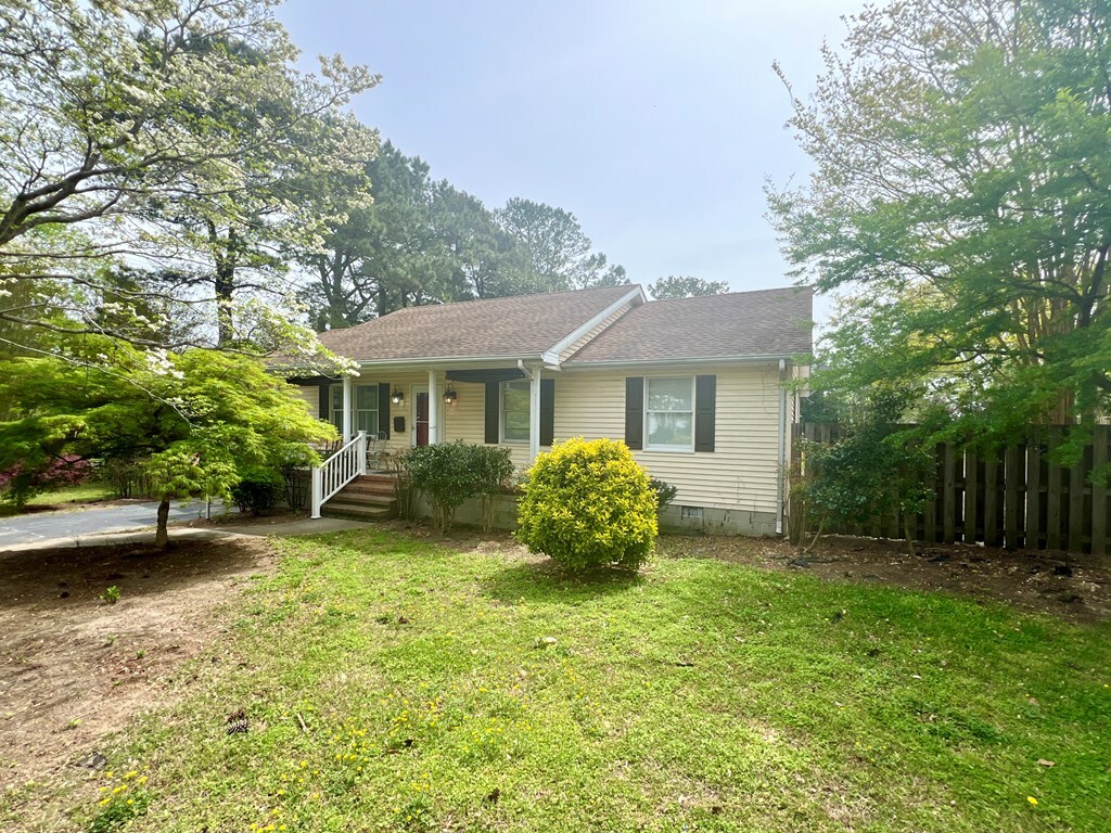 Property Photo: 3 Sturgis St VA 23417