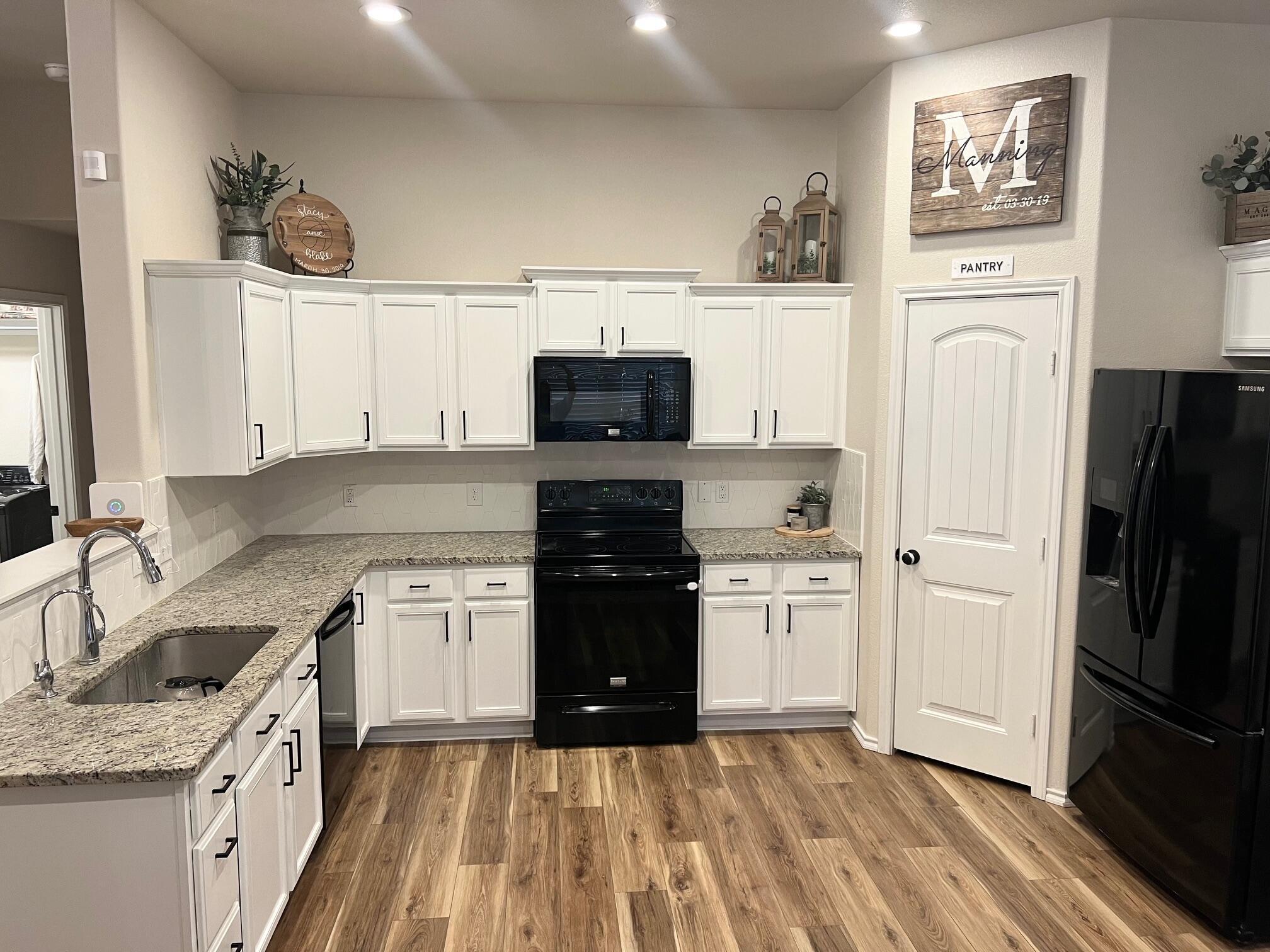 Property Photo: 7022 34th Place TX 79407