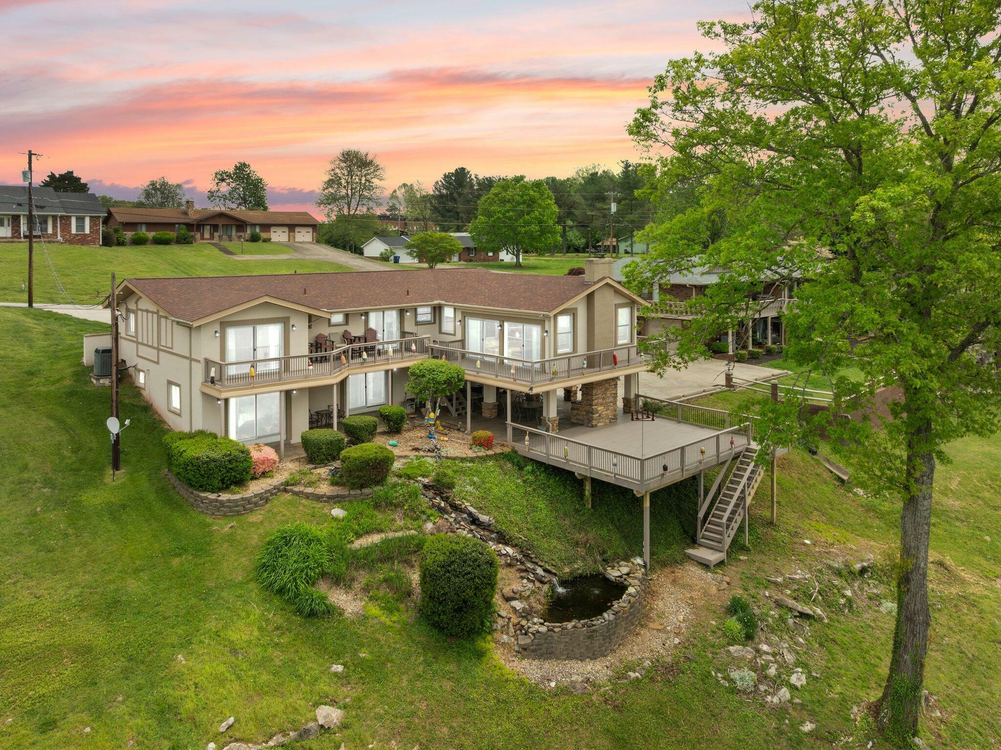 Property Photo: 253 Lakeview Drive KY 42503