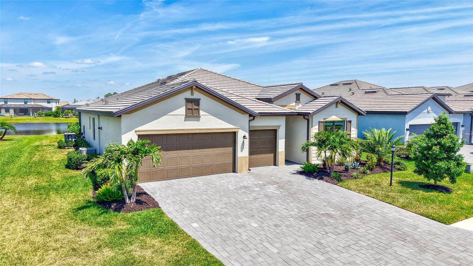 Property Photo:  4975 Seafoam Trail  FL 34211 