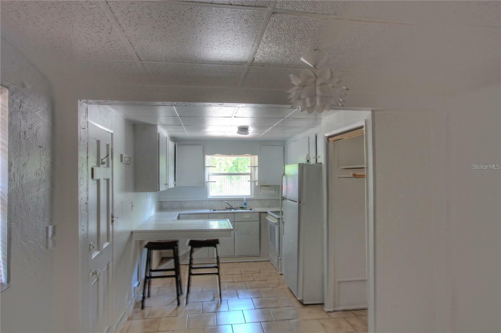 Property Photo: 615 Shore Road 4 FL 34275