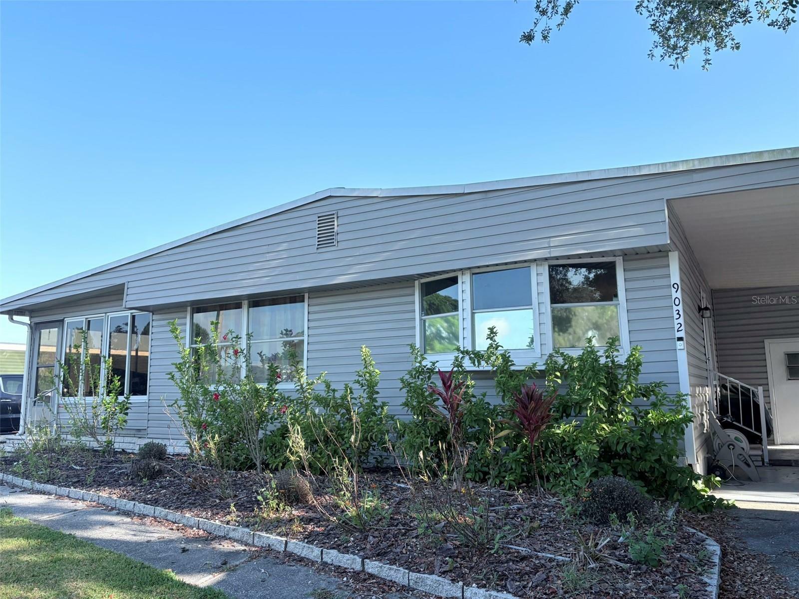 9032 Sarah Drive  Polk City FL 33868 photo