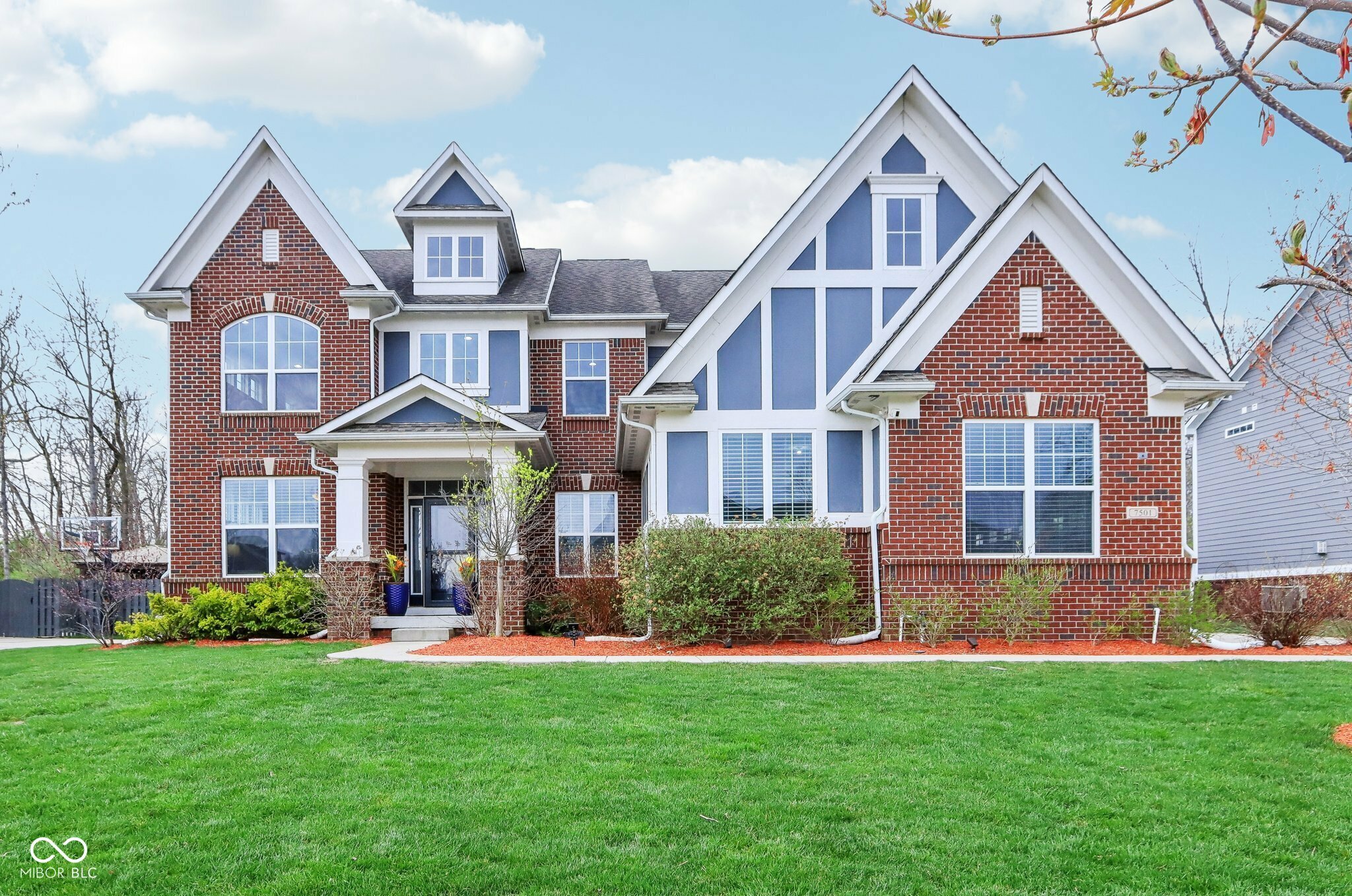 7501 Independence Drive  Zionsville IN 46077 photo