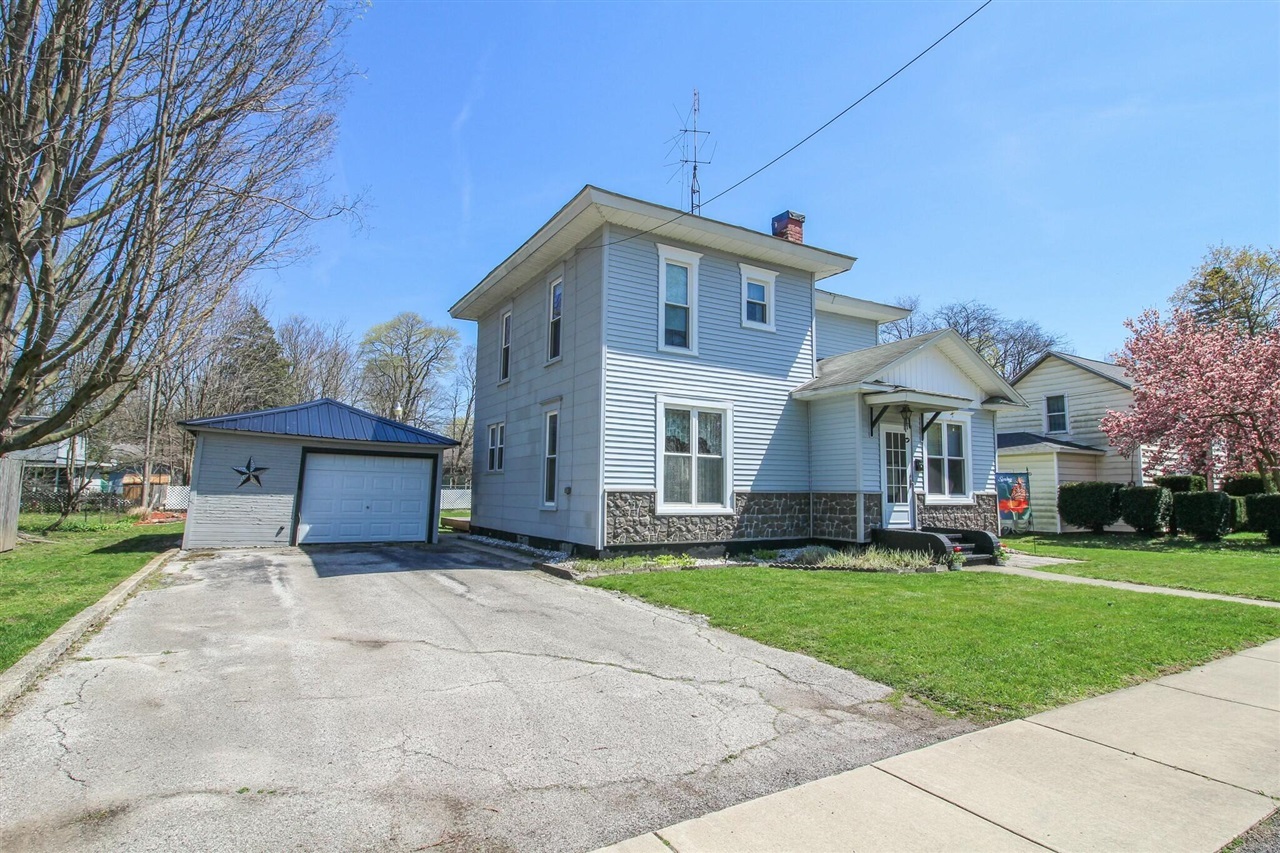 Property Photo:  305 N Douglas Avenue  MI 49093 
