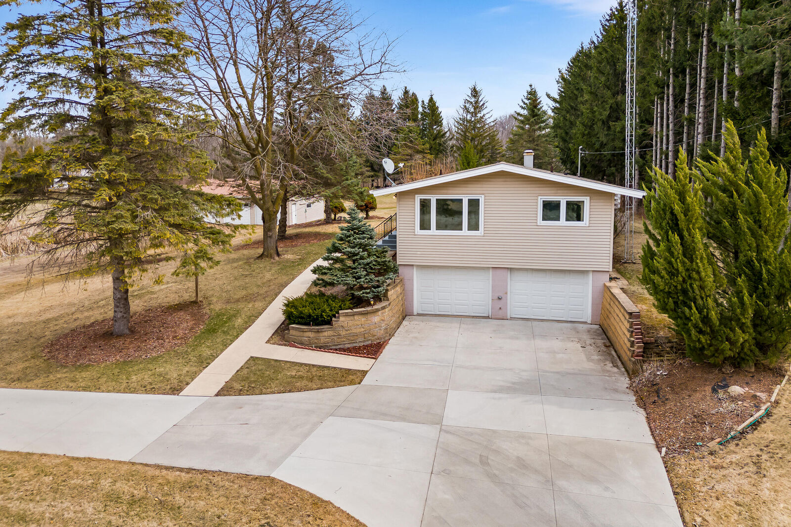 Property Photo:  9217 Pigeon Lake Rd  WI 54245