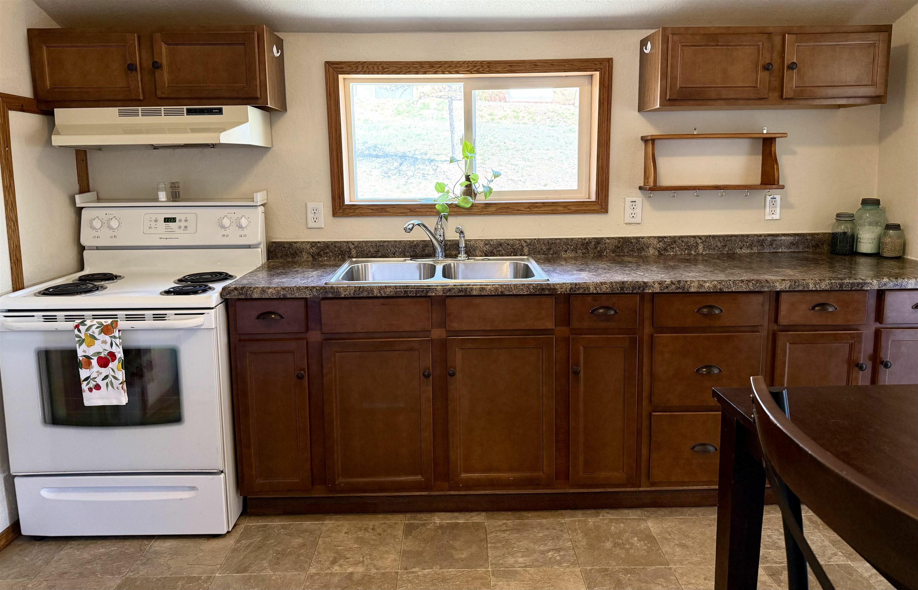 Property Photo: 405 N 5th Street SD 57747-0000