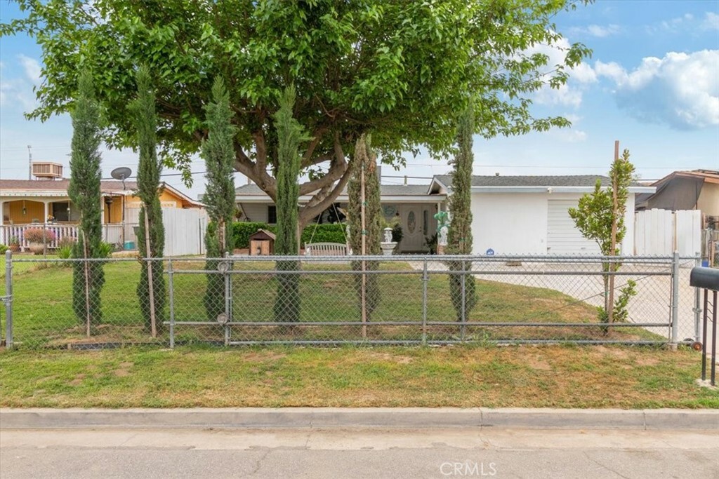 Property Photo: 313 Buckley Avenue CA 93307